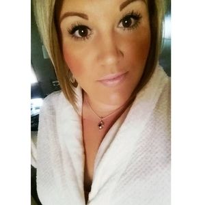 Meet your Posher, Allyson